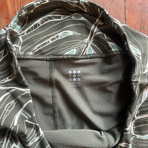 Title nine Majestic Skort Monstera Large - Picture 3 of 4